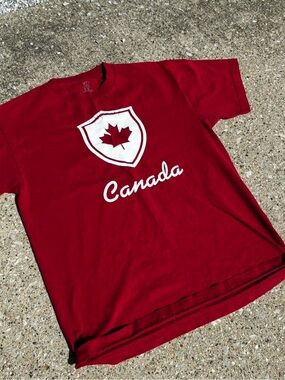 Canada Shield Graphic Tee - Red